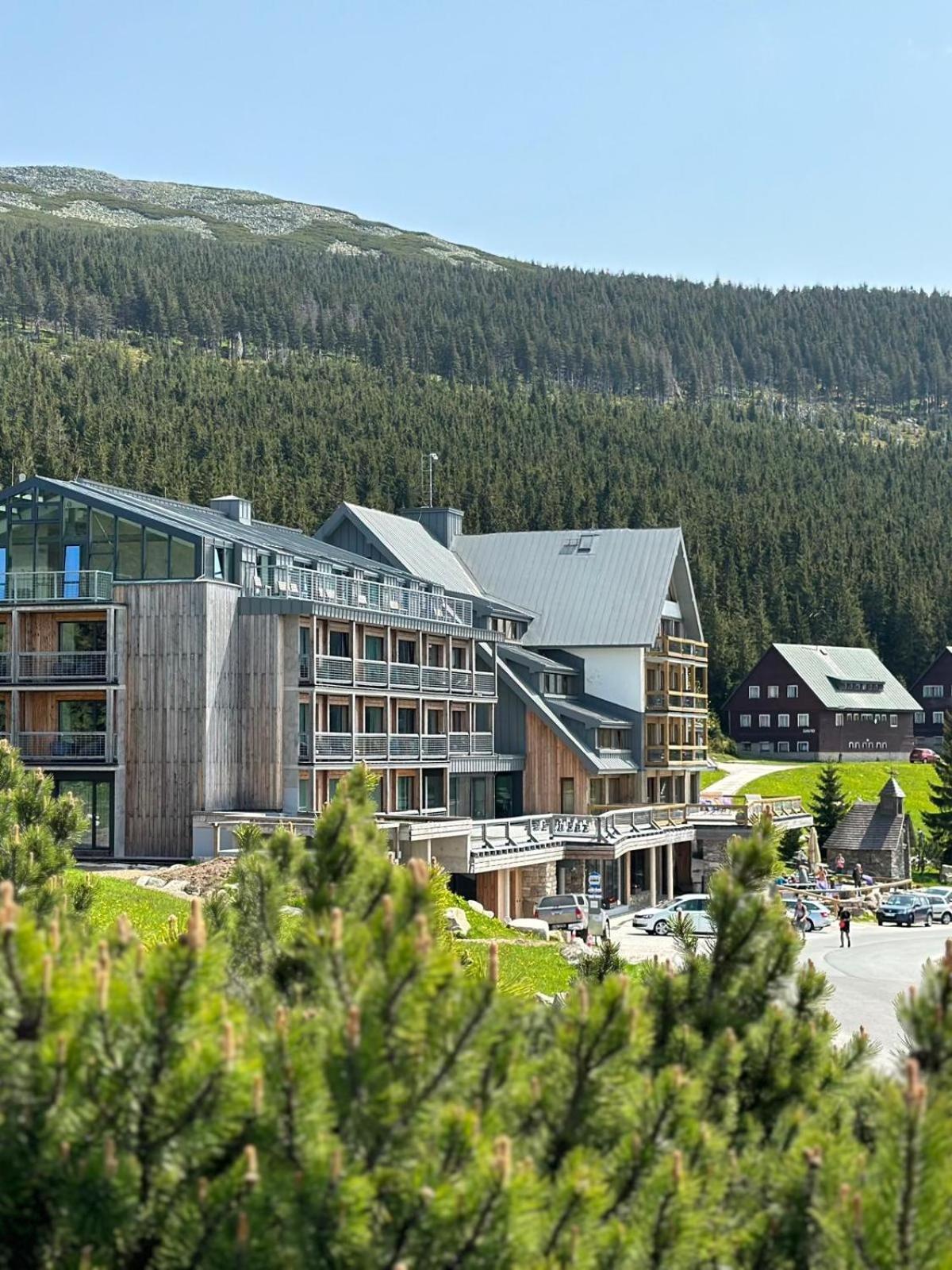 Erlebachova Bouda, Hotel - Resort Svaty Frantisek Špindlerŭv Mlýn Екстериор снимка