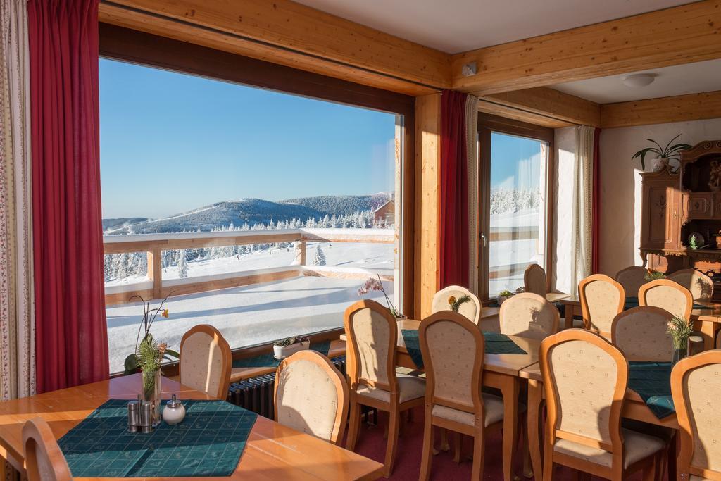 Erlebachova Bouda, Hotel - Resort Svaty Frantisek Špindlerŭv Mlýn Екстериор снимка